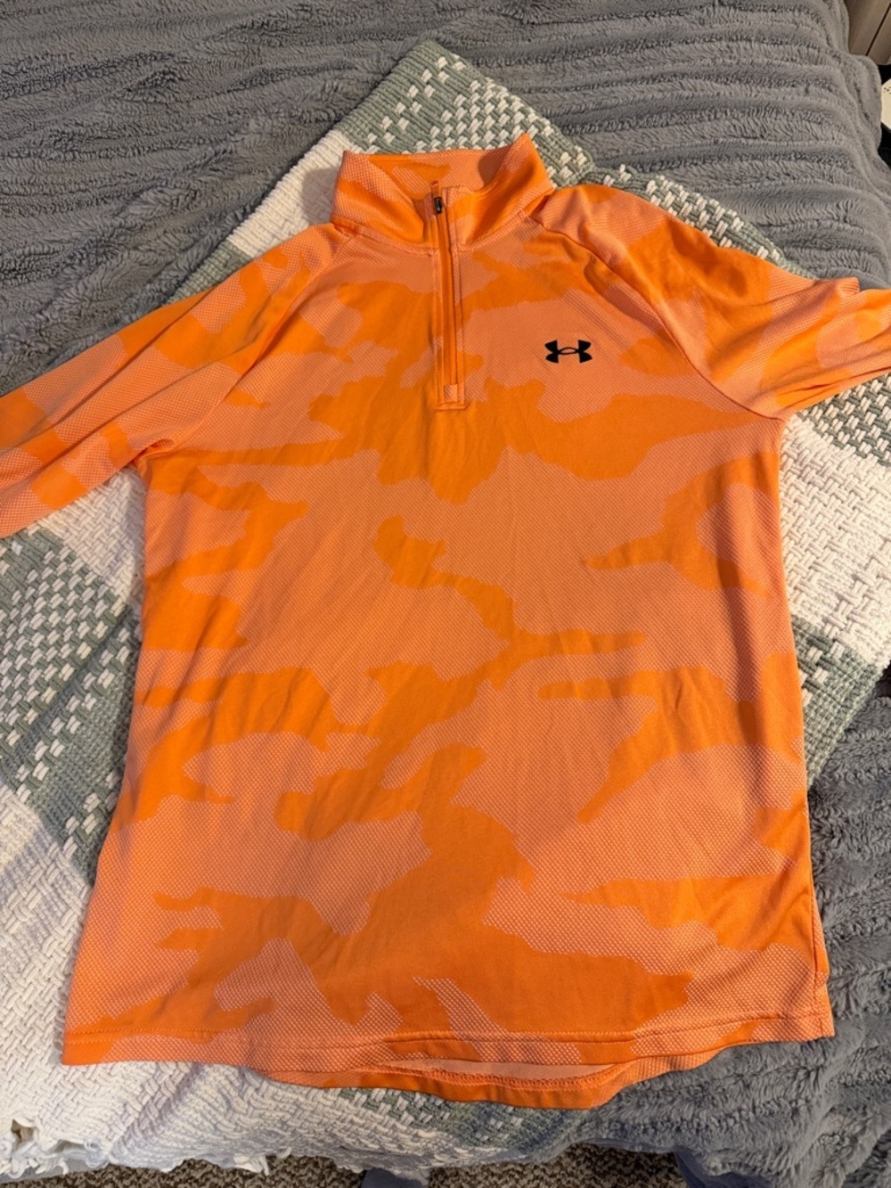 Men’s Under Armour quarter zip